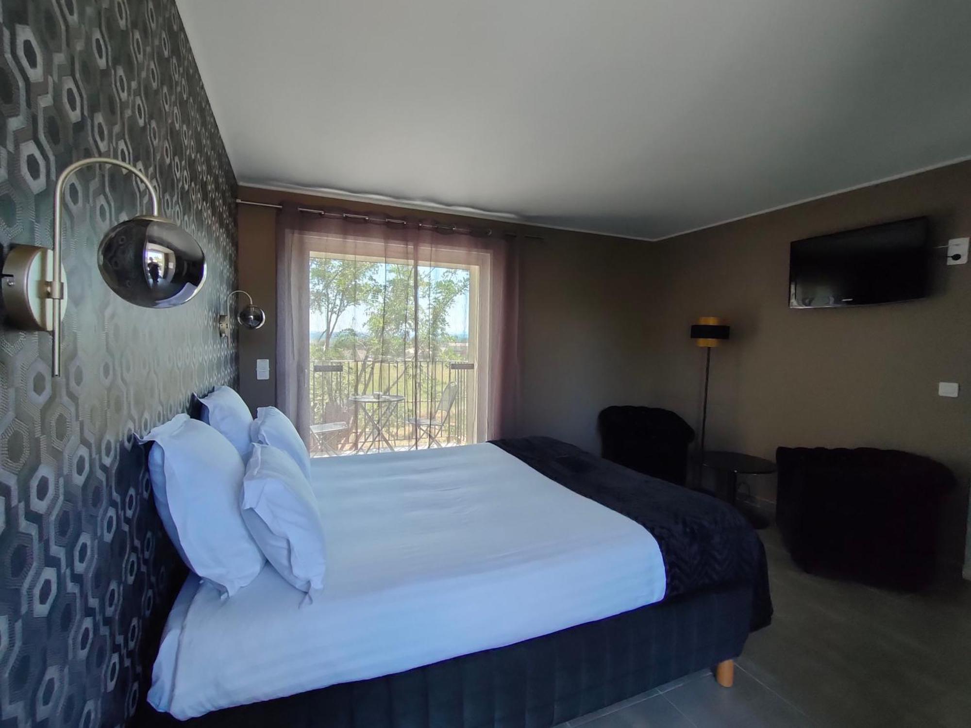 Hotel Restaurant L'Art Des Mets By Cote Jardin Conilhac-Corbieres ภายนอก รูปภาพ