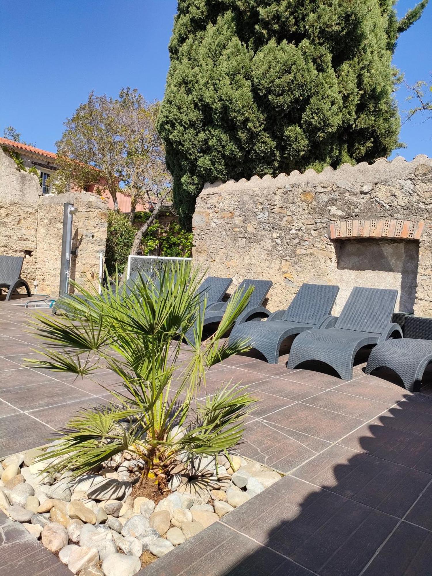 Hotel Restaurant L'Art Des Mets By Cote Jardin Conilhac-Corbieres ภายนอก รูปภาพ