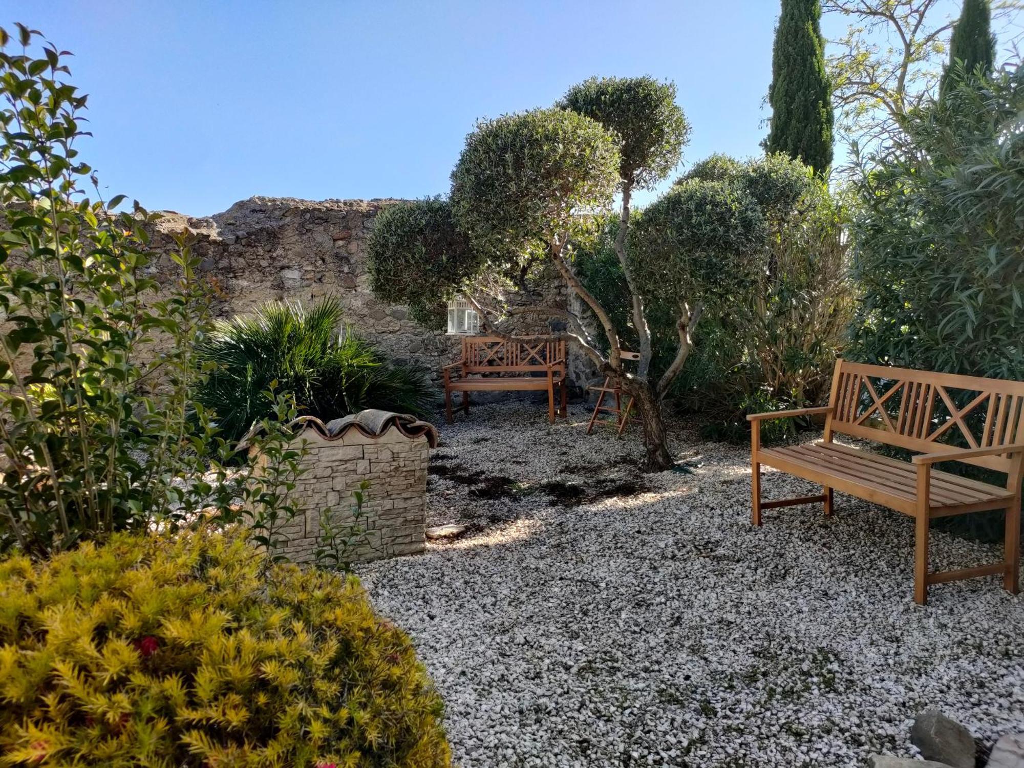 Hotel Restaurant L'Art Des Mets By Cote Jardin Conilhac-Corbieres ภายนอก รูปภาพ